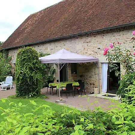 Historic Holiday In With Swimming Pool Vakantiehuis *